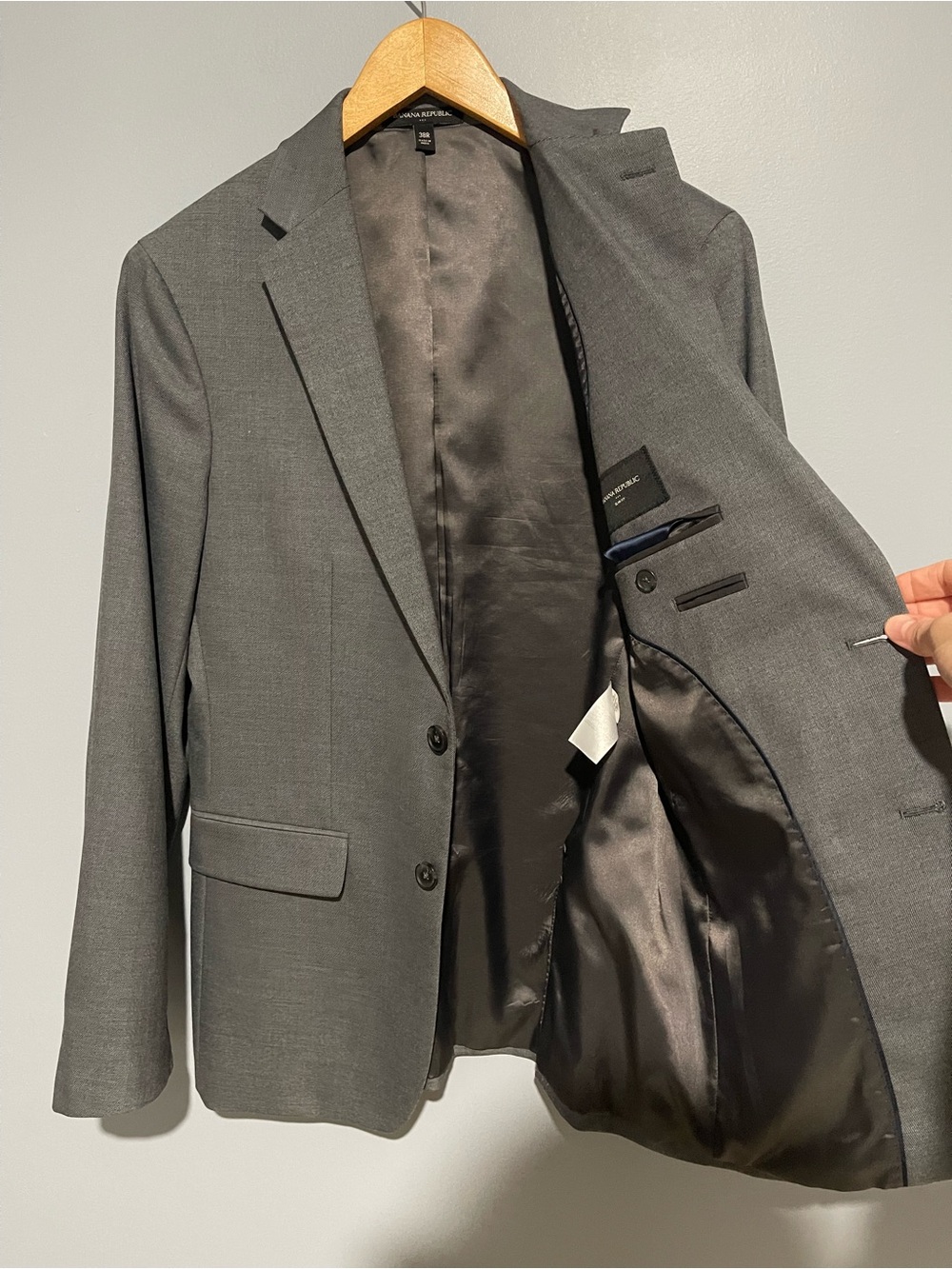 Banana Republic Sports Coat Men’s solid Gray Blazer Slim Fit Sz 38R Polyester